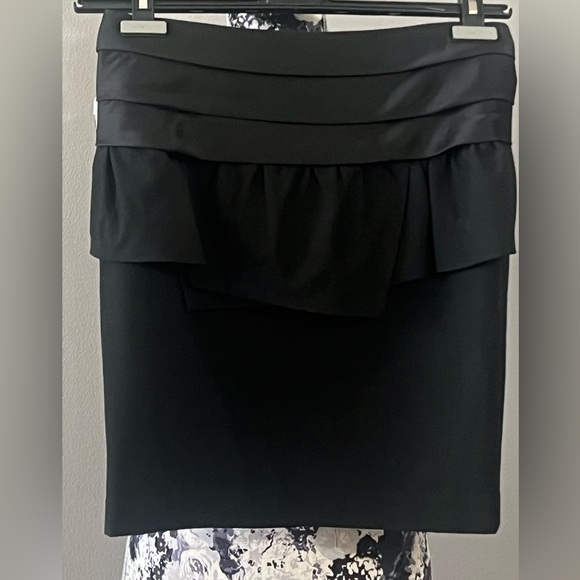 Michael Michael Kors Satin Ruffled Mini Skirt - Picture 2 of 6